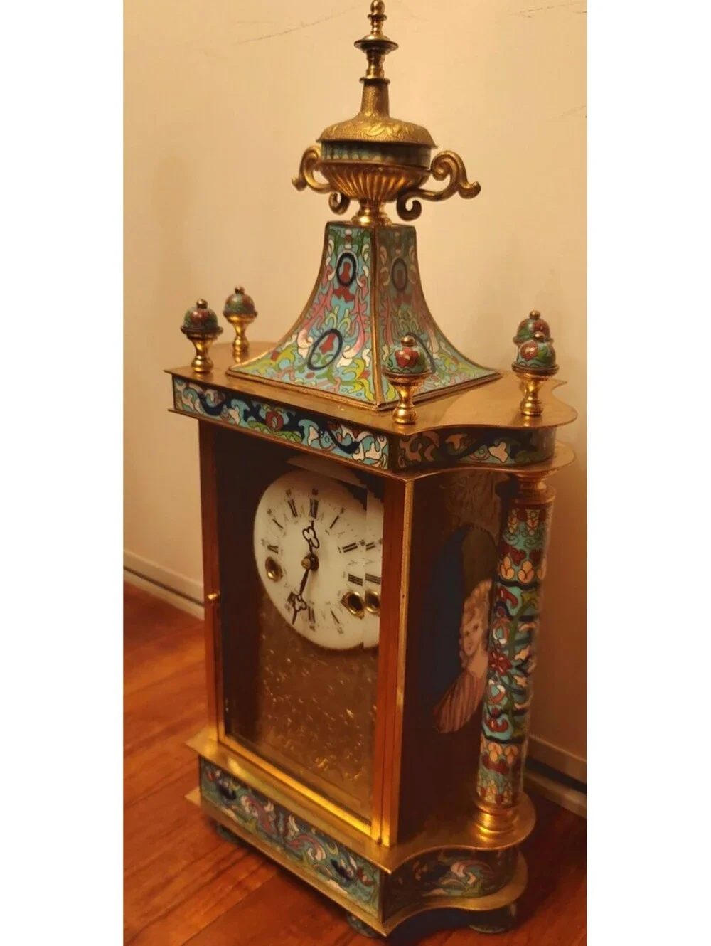 Chinese cloisonne Antique Decorative Brass and Enamel Clock with Columns